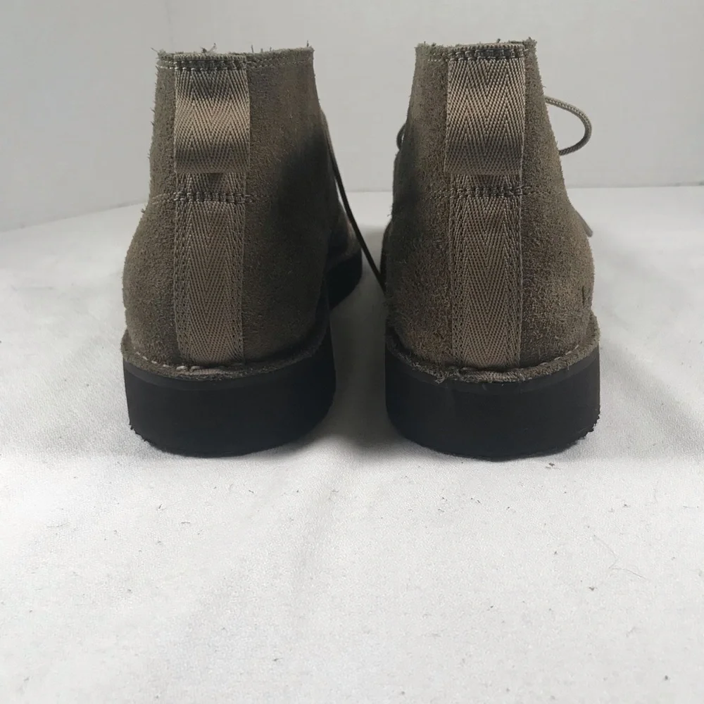 UGG Men’s Taupe Suede Lace Up Camino Chukka Boots